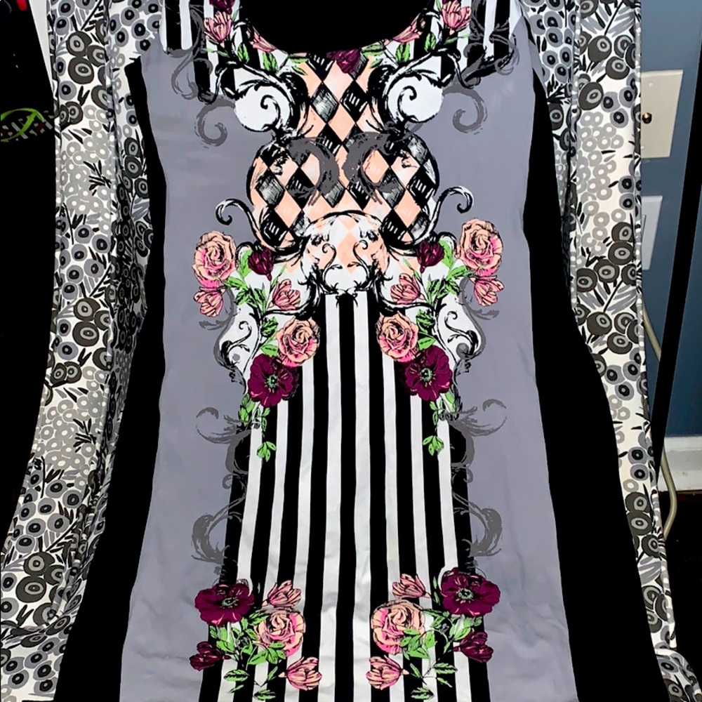 Beautiful and sexy bodycon mini dress